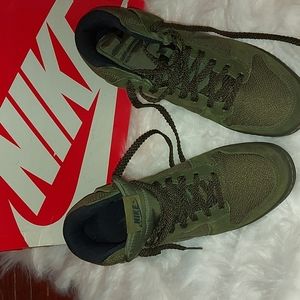 Preloved Nike Women's Dunk Sky Hi Essentials, size 8